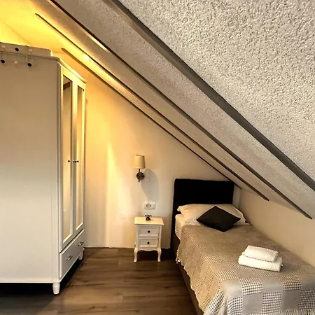 Bed & Breakfast XIV Century Rooms