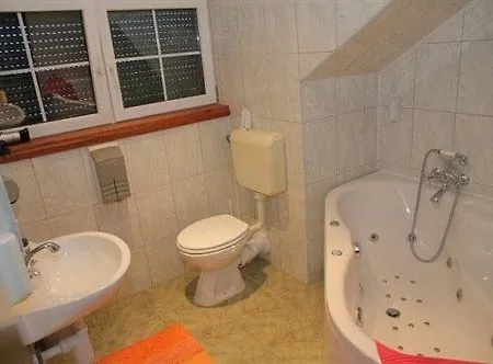 Xiv Century Bed & Breakfast 3*