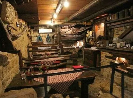 Xiv Century Bed & Breakfast Kaštela