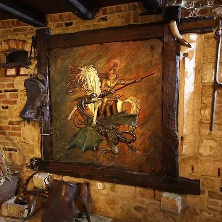 Bed & Breakfast Xiv Century 3*