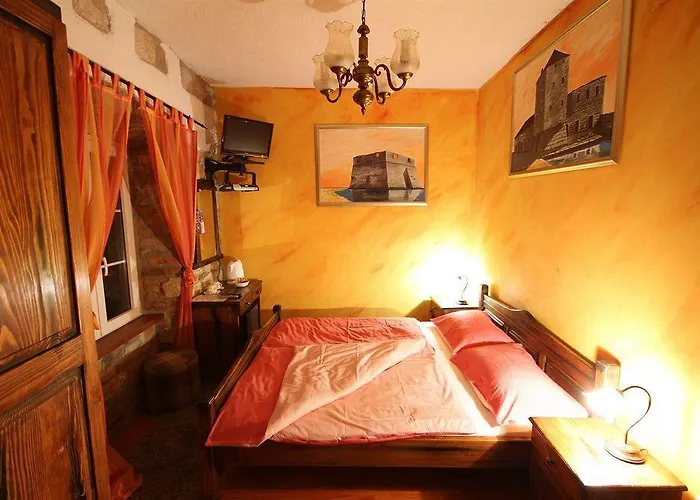 Xiv Century Kaštela