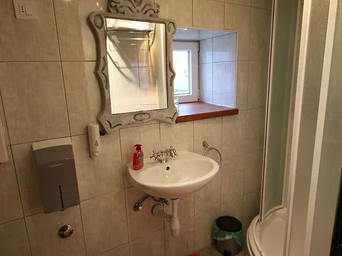 Xiv Century Nocleg ze śniadaniem