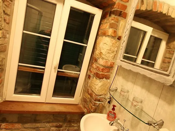 Xiv Century Nocleg ze śniadaniem 3*