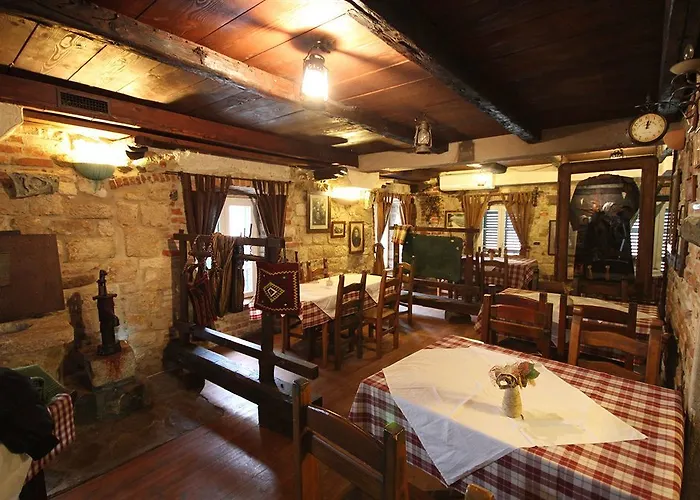 Xiv Century Nocleg ze śniadaniem