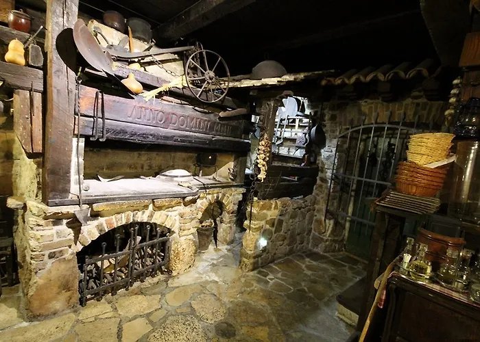 Xiv Century Nocleg ze śniadaniem 3*