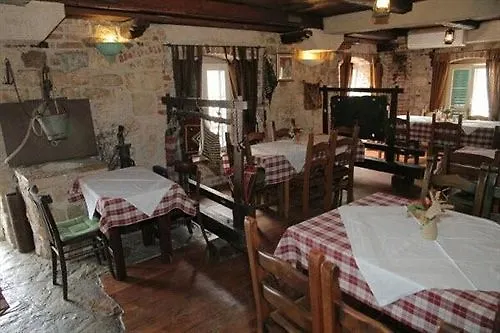 Xiv Century 3* Kaštela