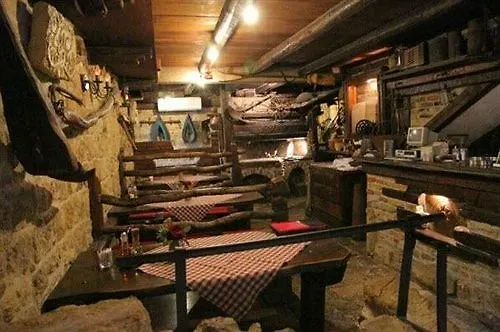 Xiv Century Nocleg ze śniadaniem Kaštela